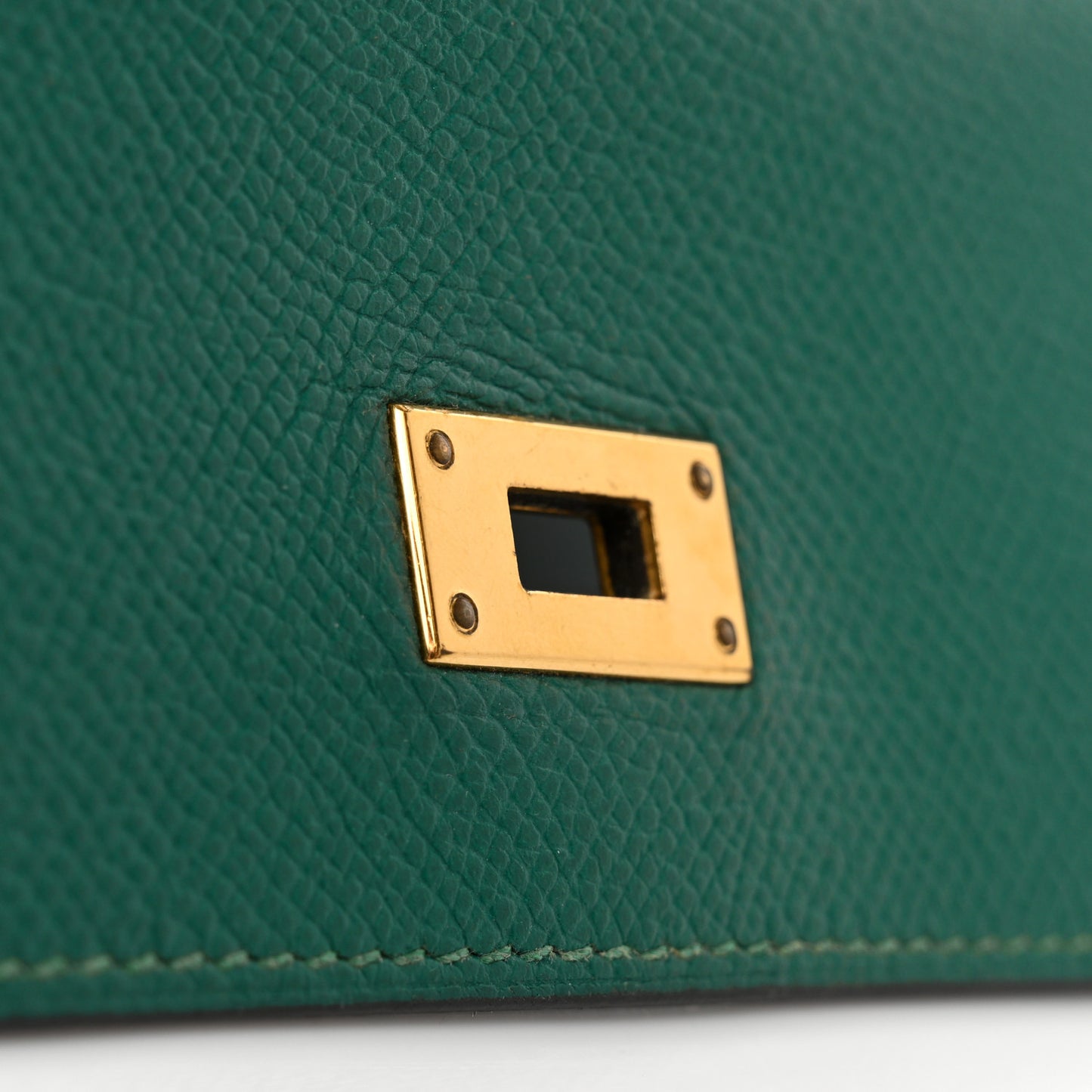 Epsom Kelly Longue Wallet Malachite