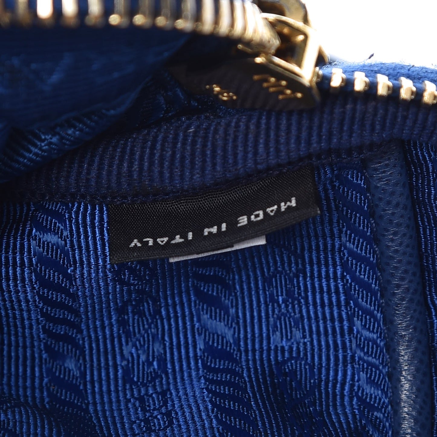 Tessuto Nylon Convertible Crossbody Wristlet Royal