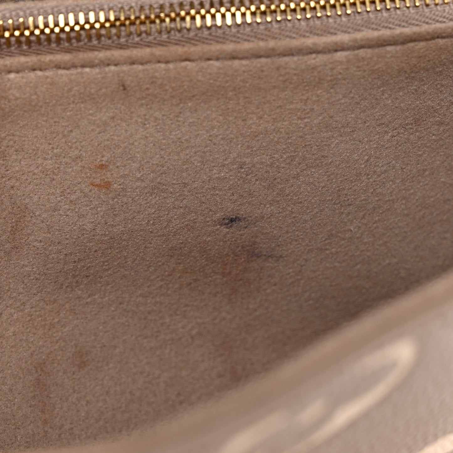 Empreinte Monogram Giant Pochette Metis East West Tourterelle Creme