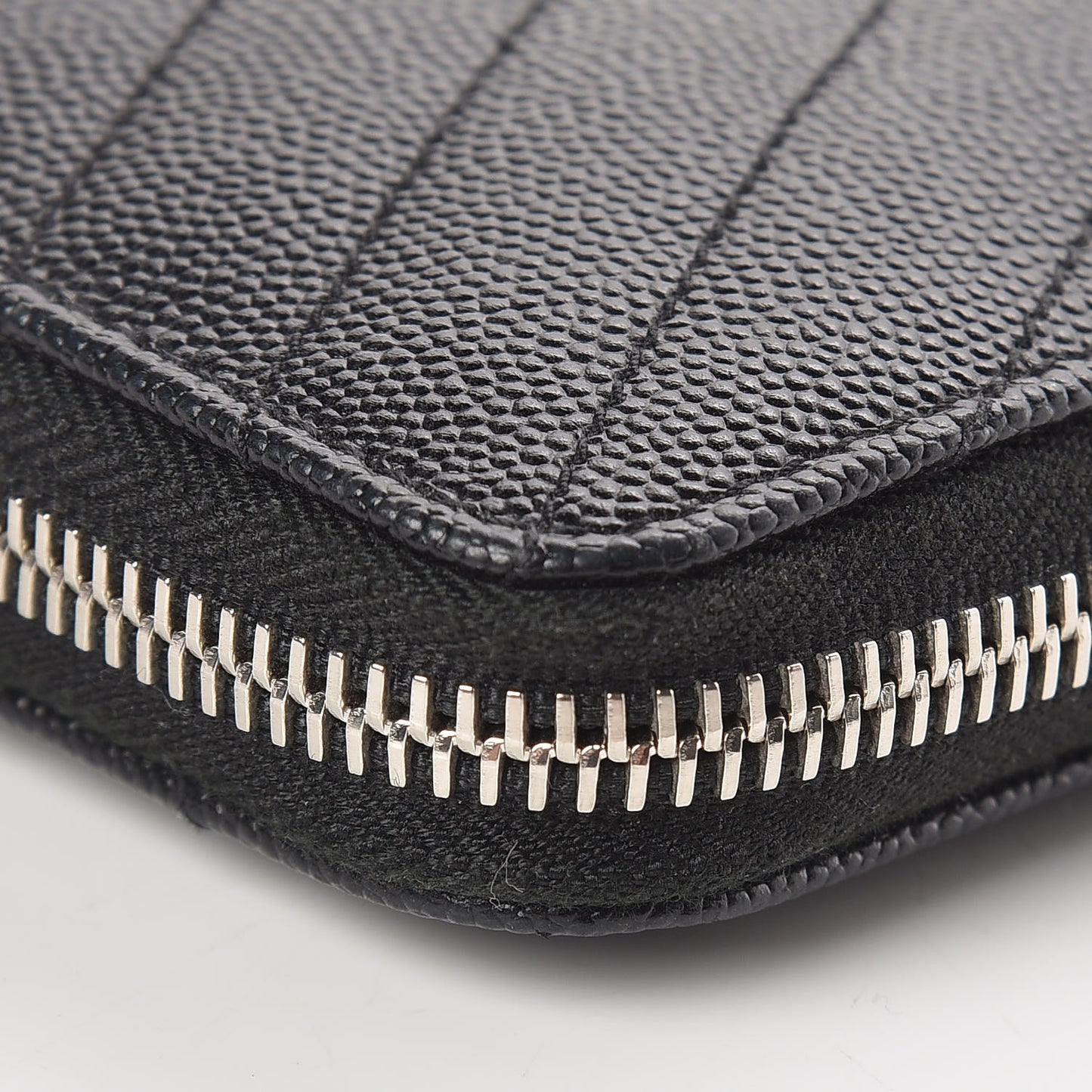 Grain De Poudre Matelasse Chevron Monogram Zip Around Wallet Black