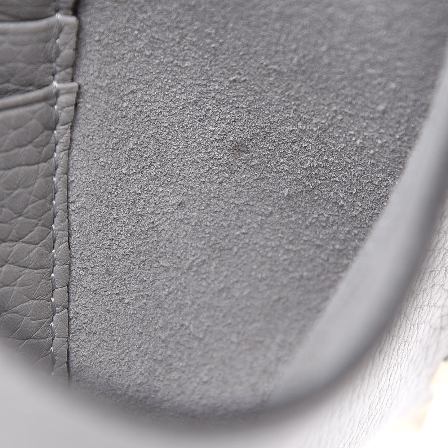 Pebbled Calfskin Medium Rockstud Envelope Flat Wristlet Pouch Grey