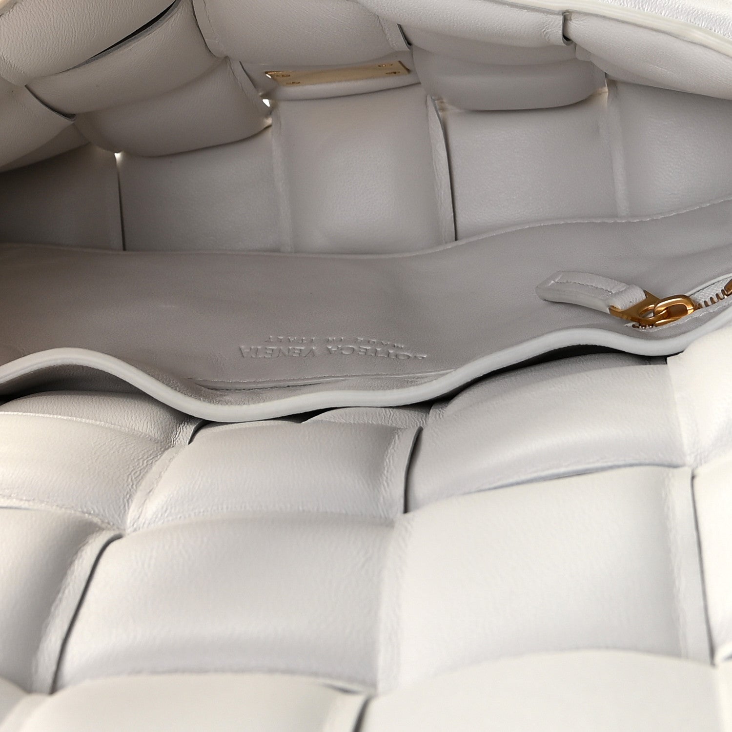 Bottega Veneta Nappa Maxi Intreccio Padded Cassette Crossbody Bag Chalk 4 of 9