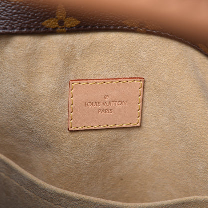 Louis Vuitton Monogram Artsy MM 6 of 7