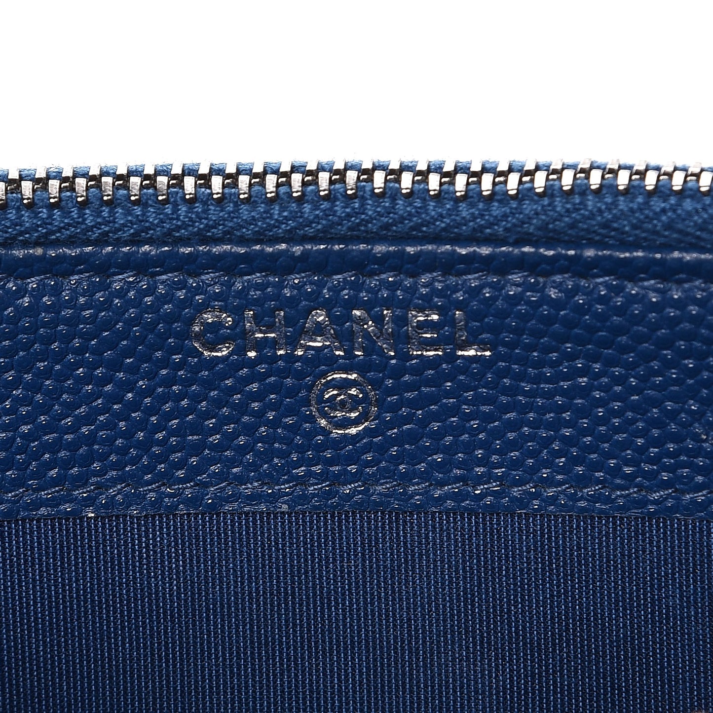 Caviar Quilted Small Boy Clutch With Chain Blue