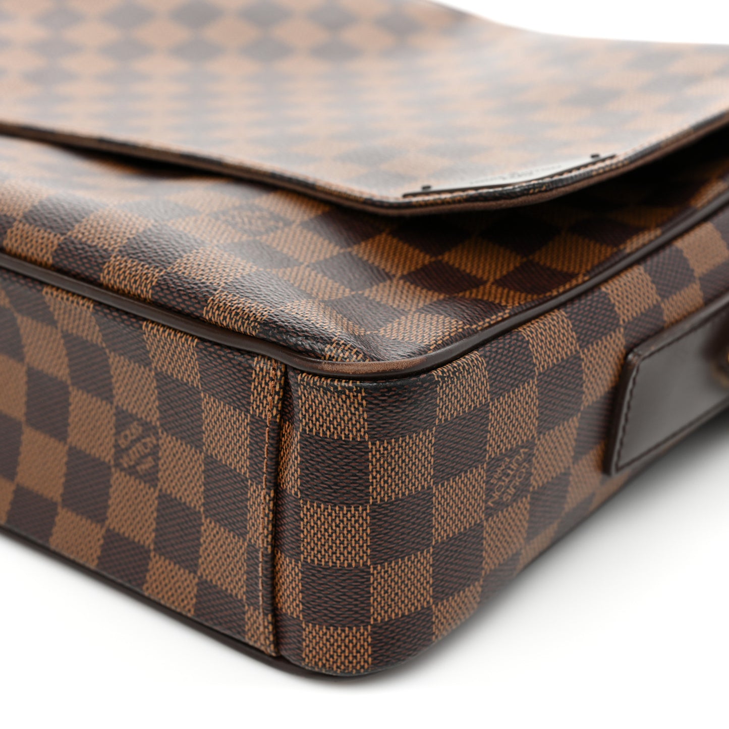 Damier Ebene Shelton MM