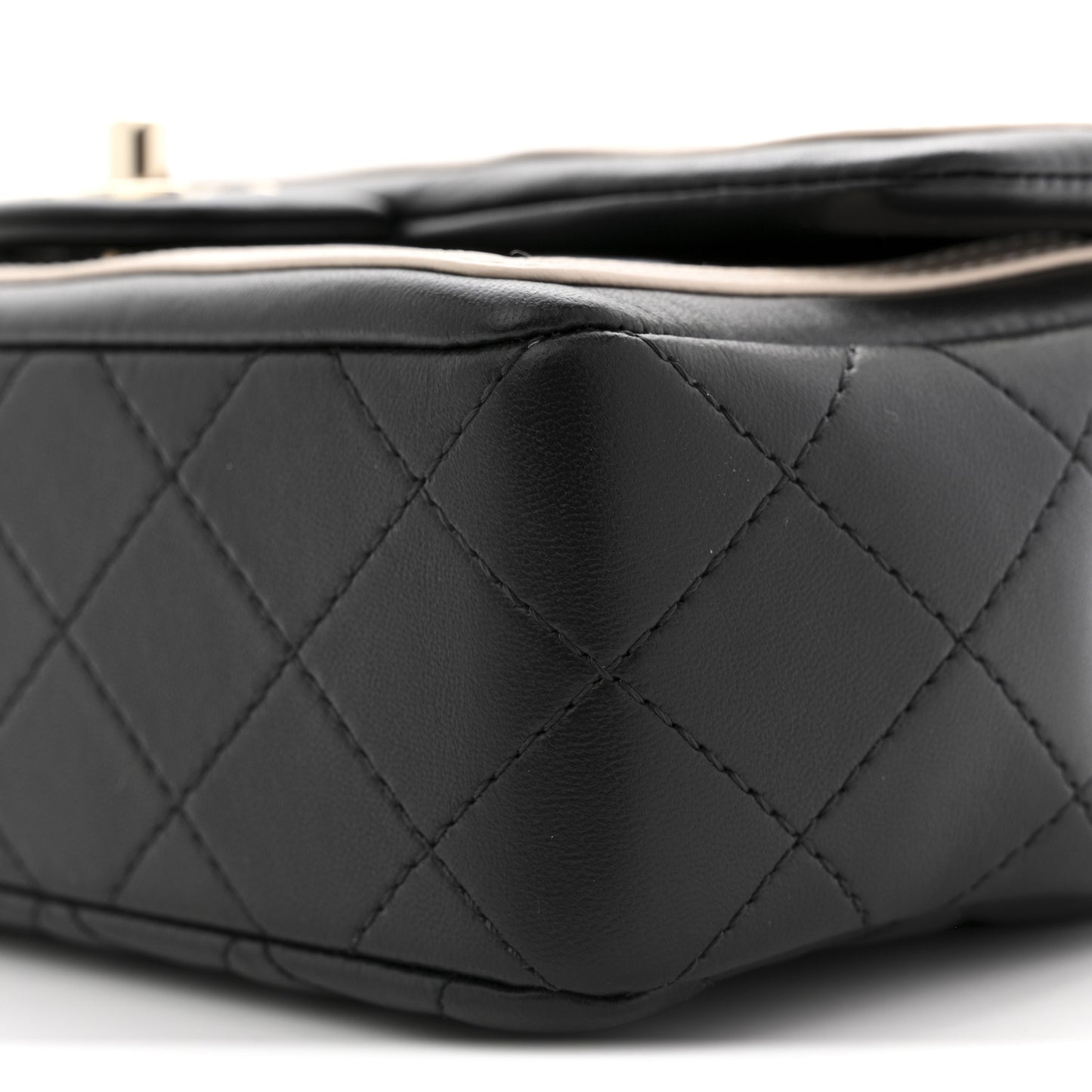 Lambskin Quilted Bicolor Flap Black Beige