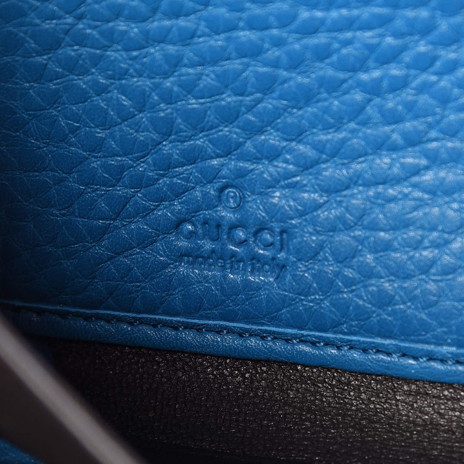 Gucci Pebbled Calfskin Soho Zip Around Wallet Turquoise 6 of 10