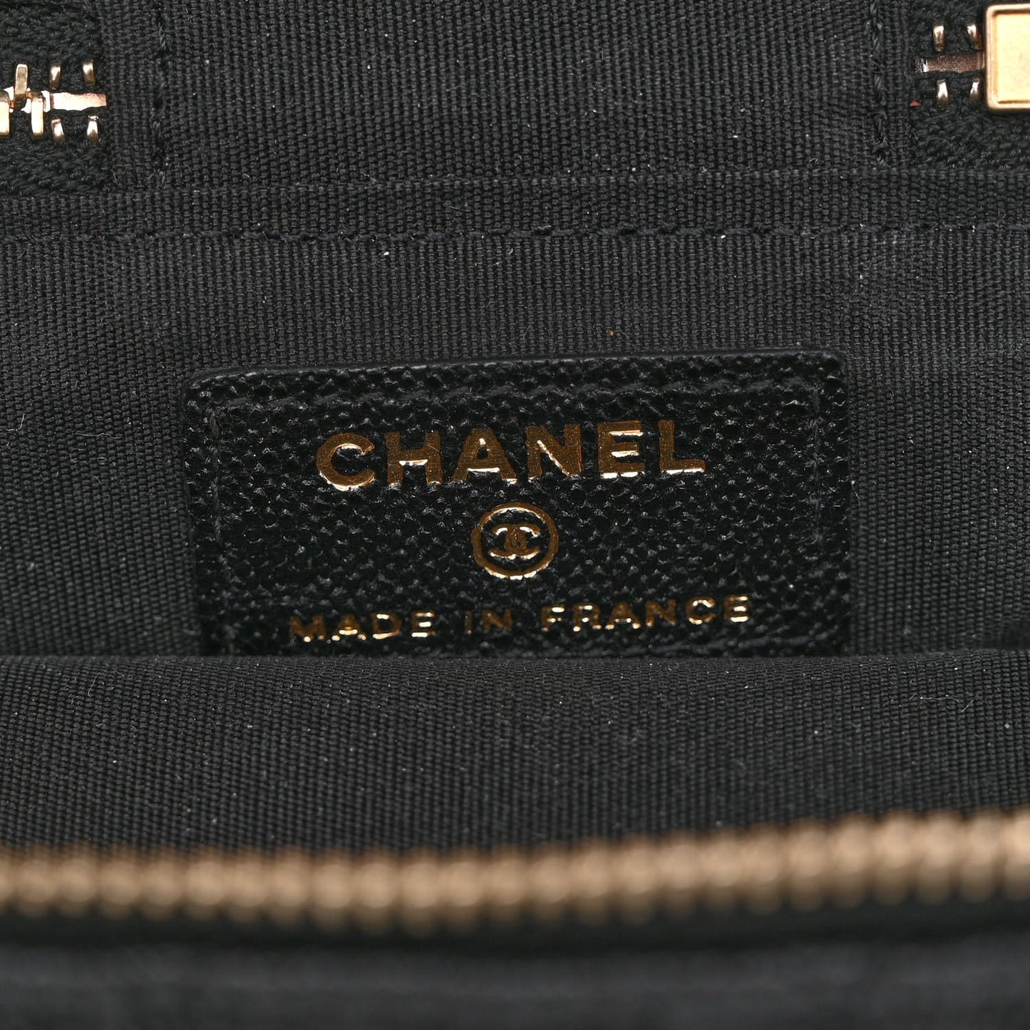 Caviar Quilted Mini Top Handle Vanity With Chain Black