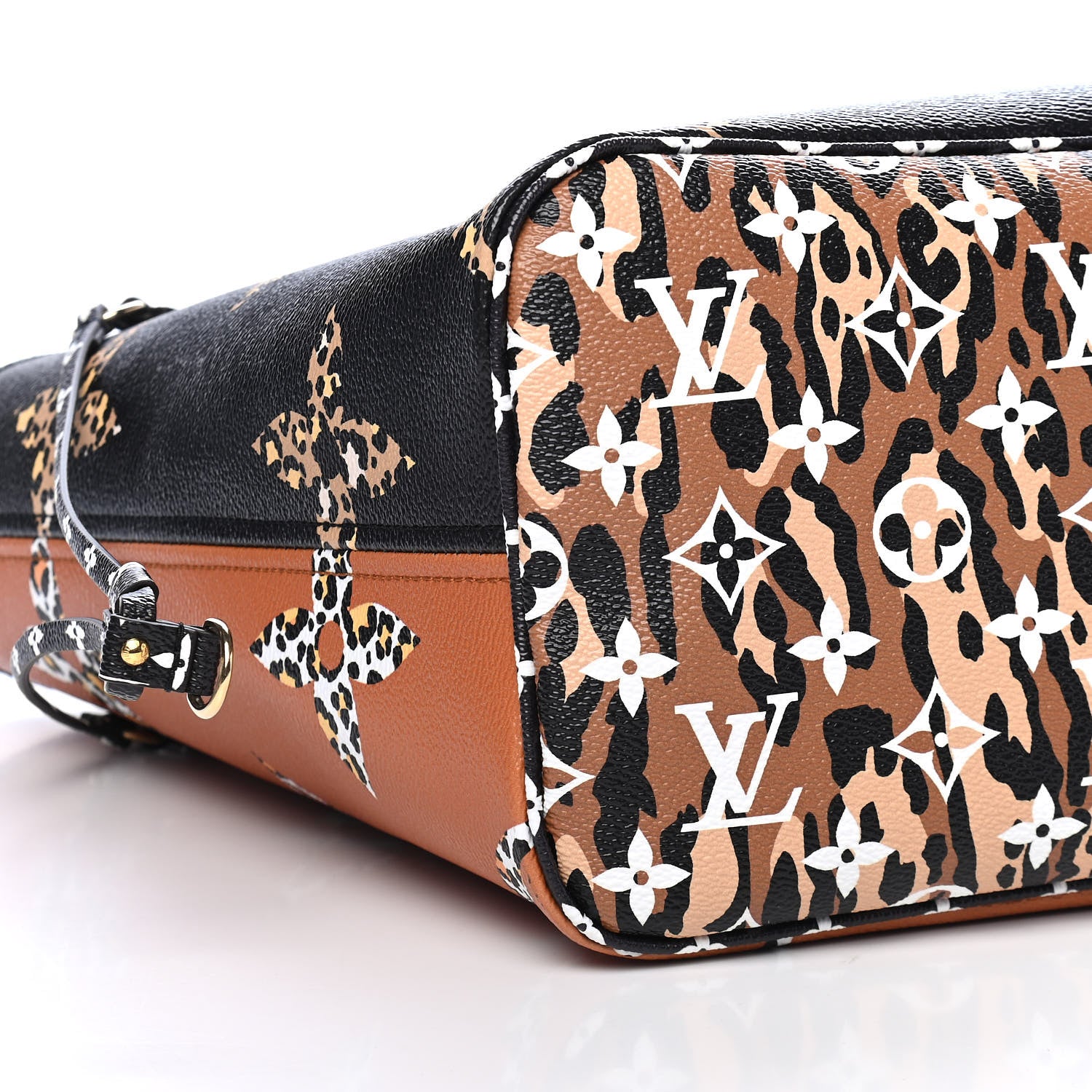 Louis Vuitton Monogram Giant Jungle Neverfull MM Black 6 of 7