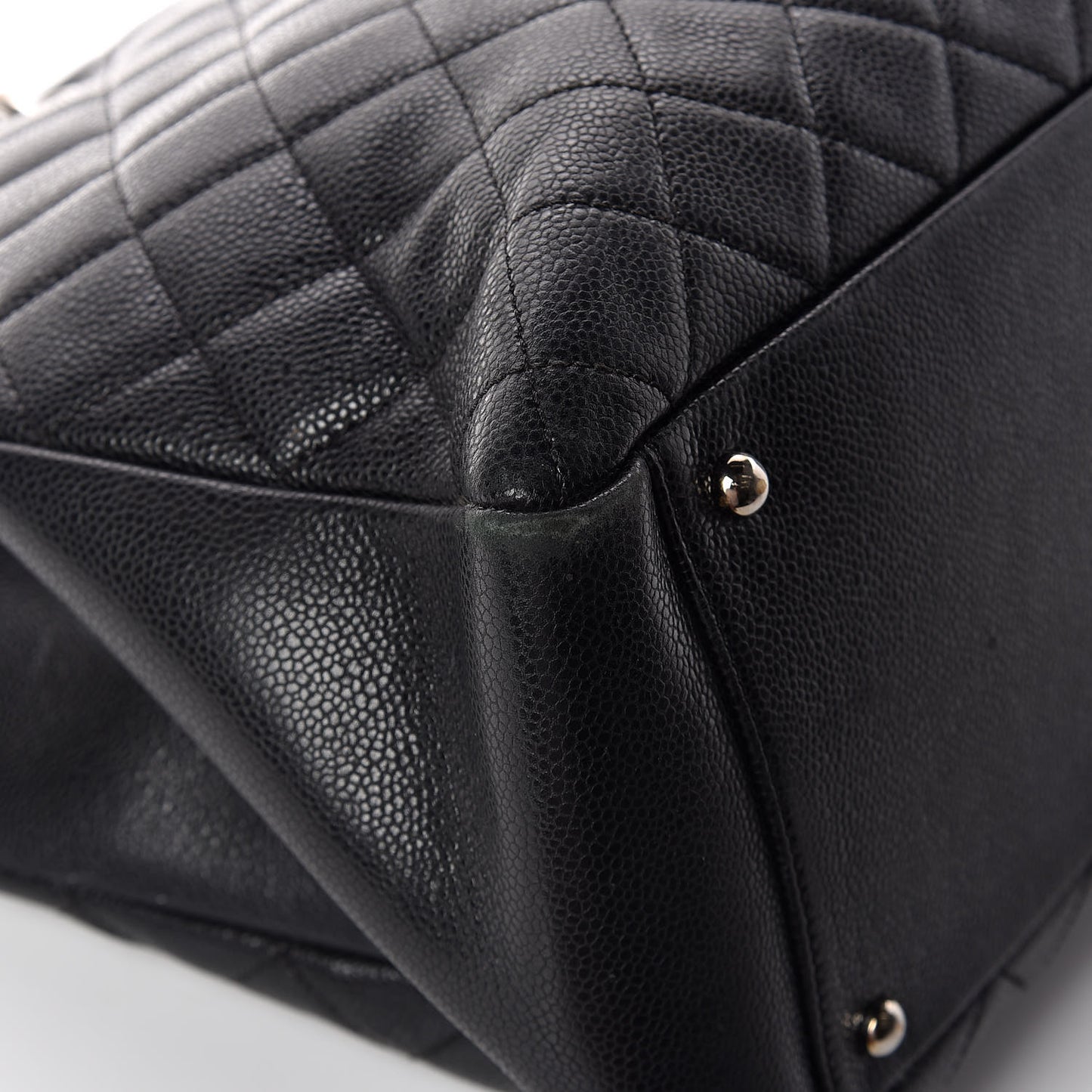 Caviar Quilted XL Grand Shopping Tote GST Black