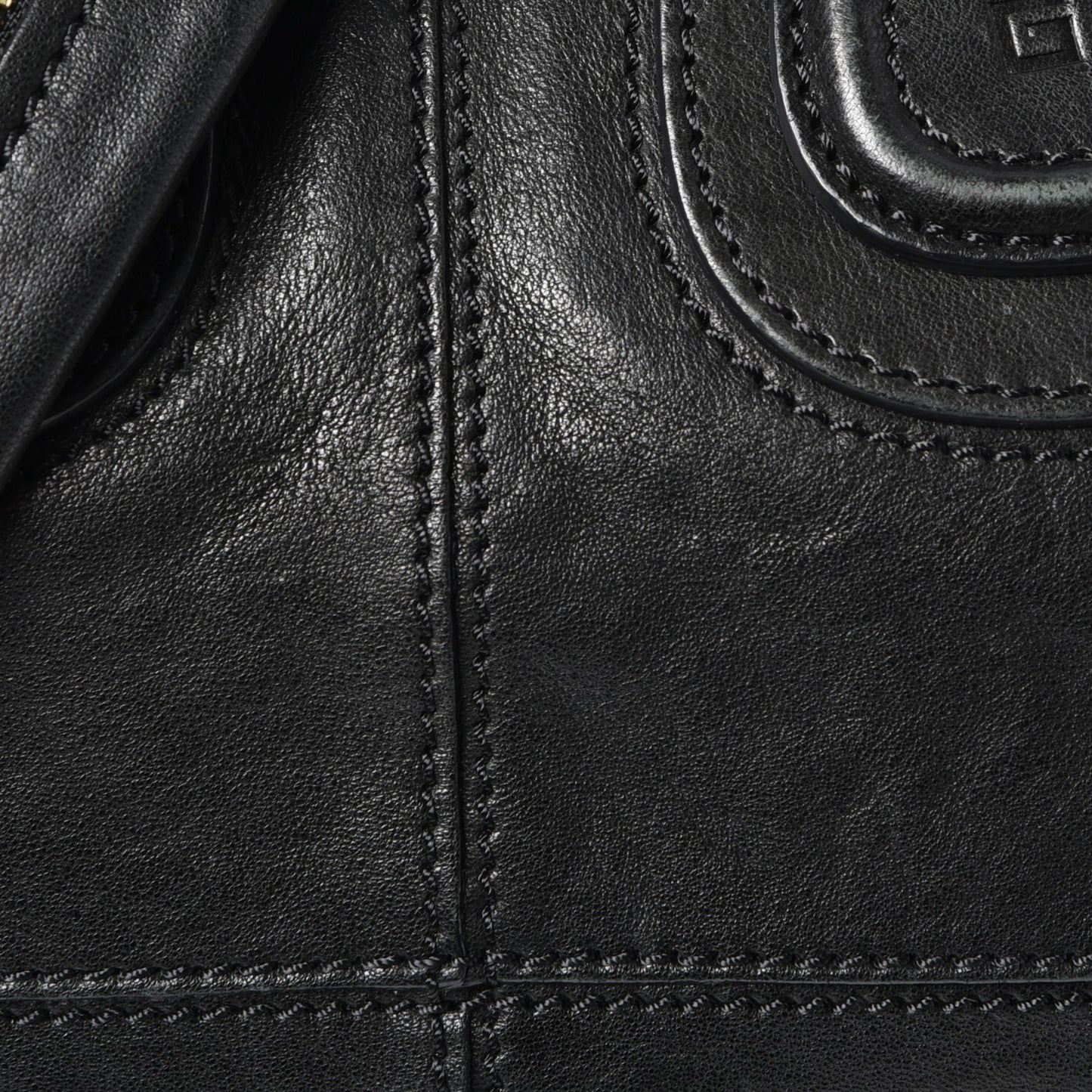 Lambskin Medium Nightingale Black