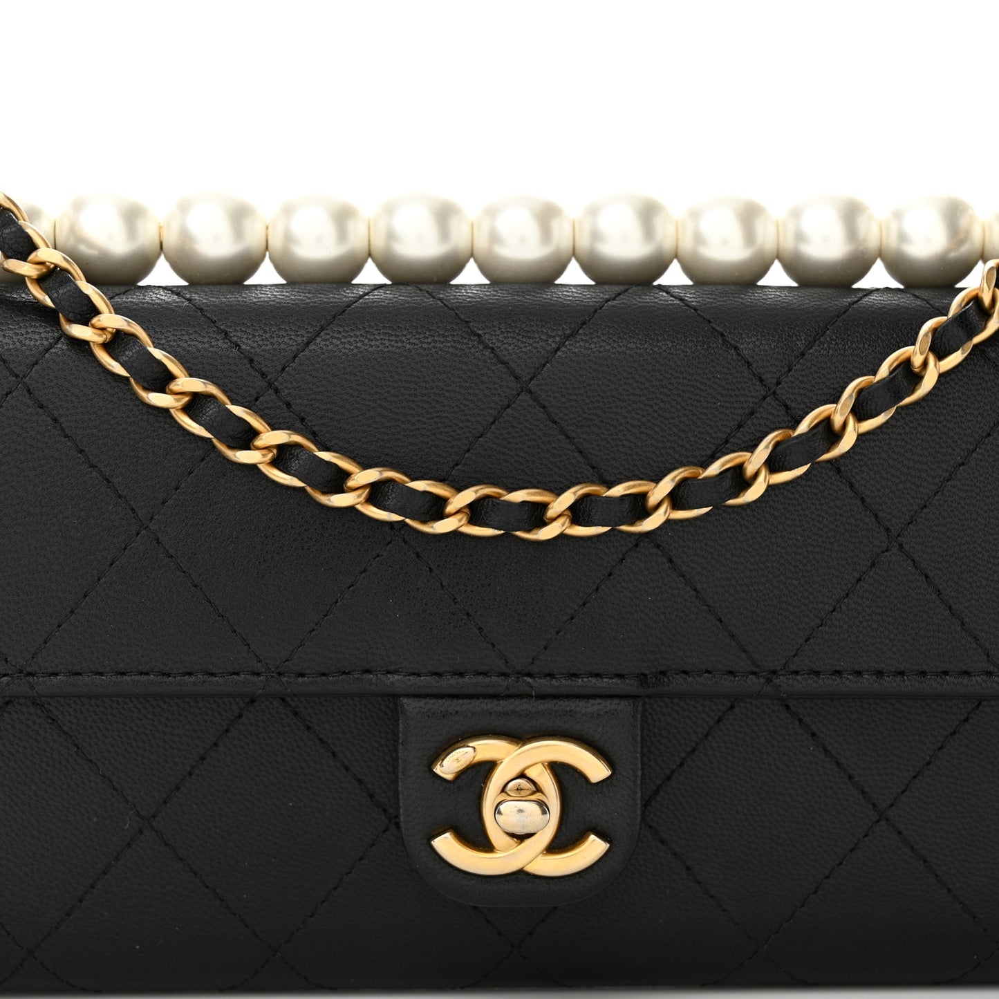 Lambskin Quilted Chic Pearls Clutch With Chain Black