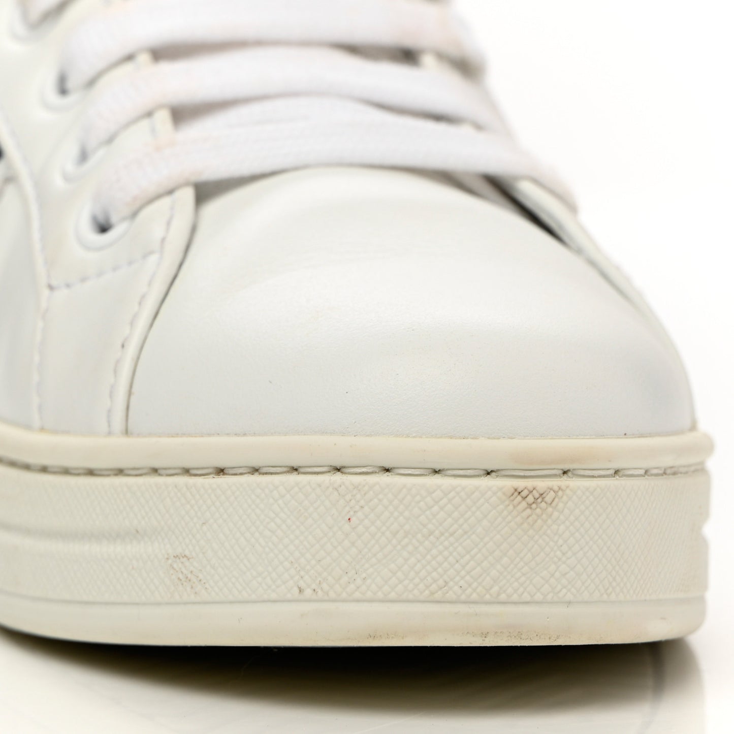 Vitello Soft Logo Low Top Sneakers 37 White