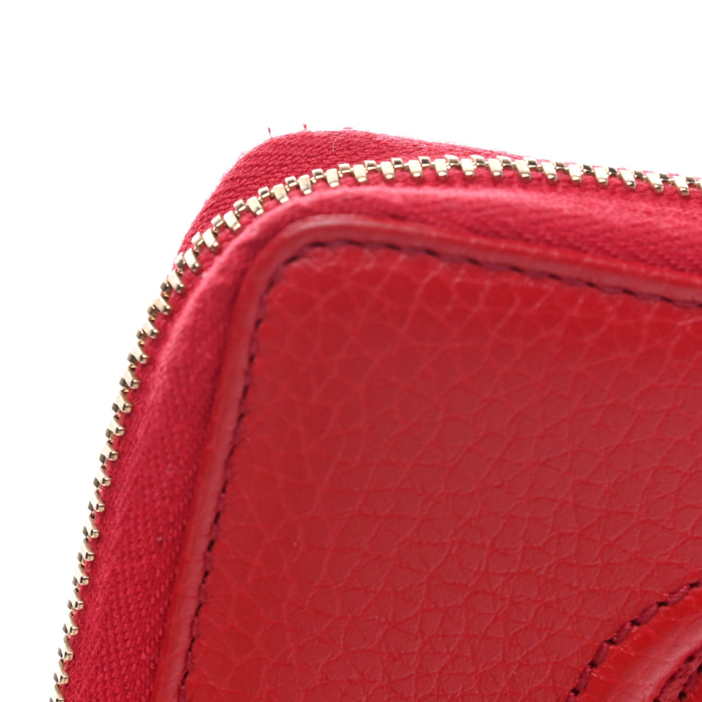 Pebbled Calfskin Soho Compact Disco Zip Around Wallet Tabasco Red