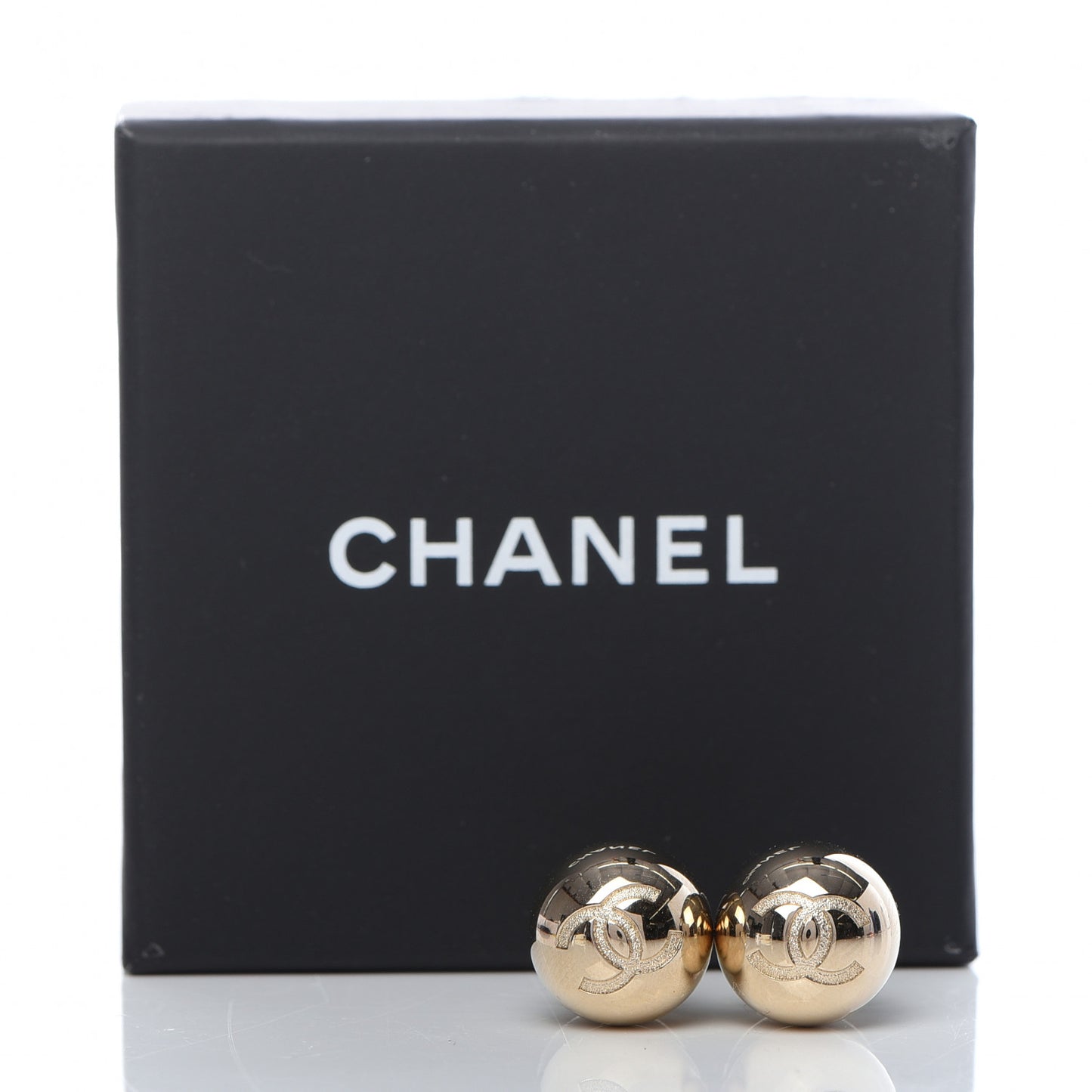 Metal Bead CC Stud Earrings Gold