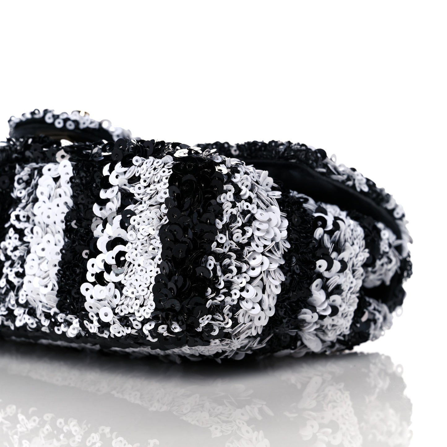 Sequin Classic Small Flap Black White