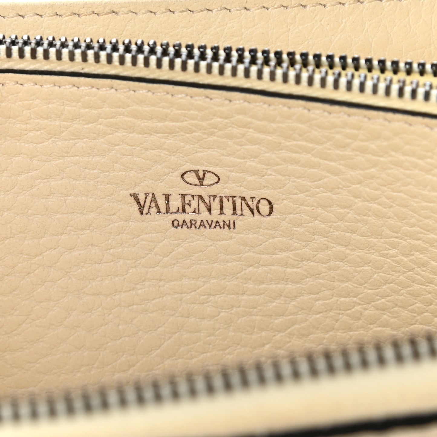 Pebbled Calfskin Rockstud Zip Around Wallet Ivory