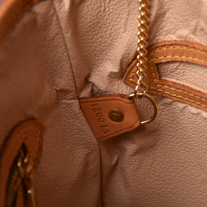 Louis Vuitton Monogram Petit Bucket 23 13 of 17