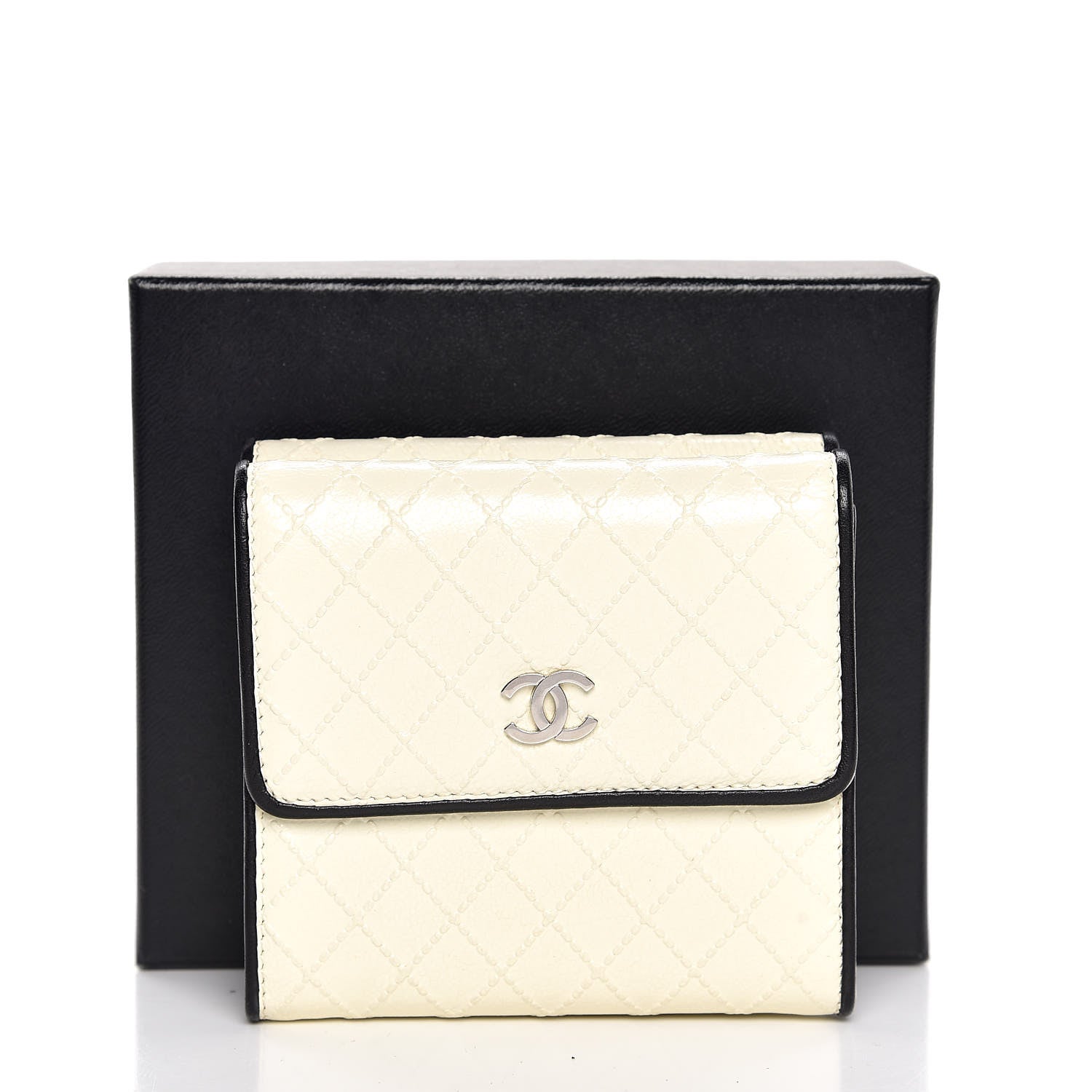 Chanel Calfskin Diamond Stitch CC Compact Wallet Ivory 9 of 9