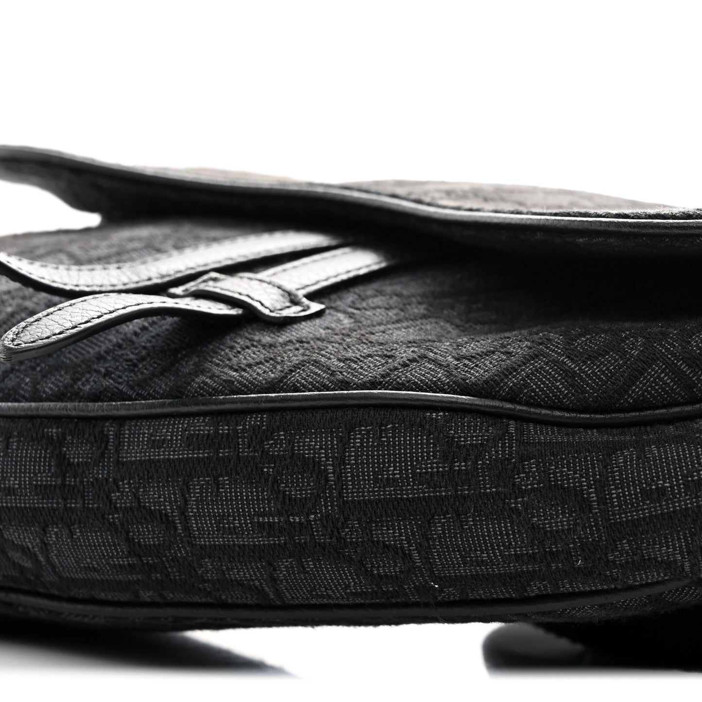 Oblique Mens Saddle Bag Black