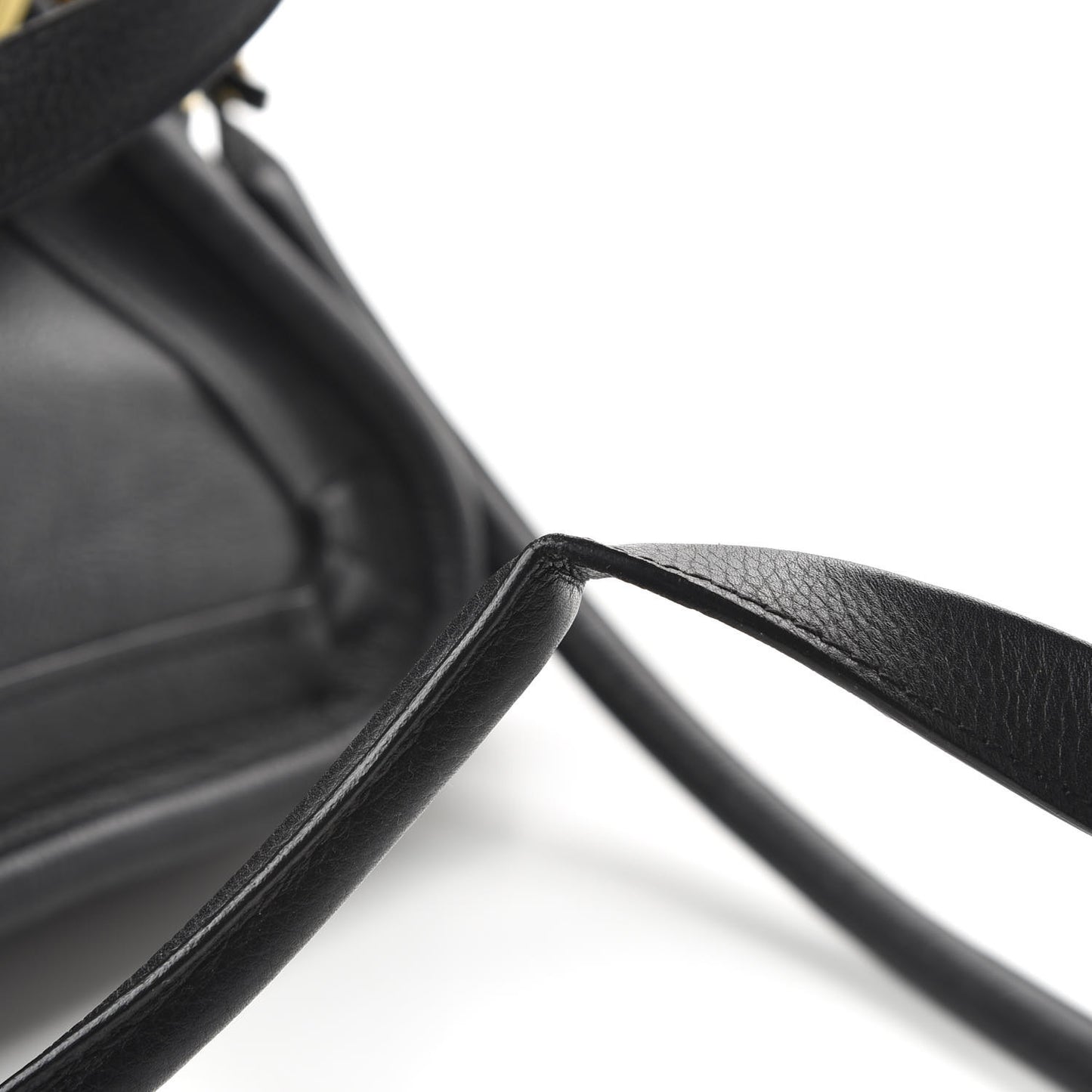 Calfskin Medium Paraty Black