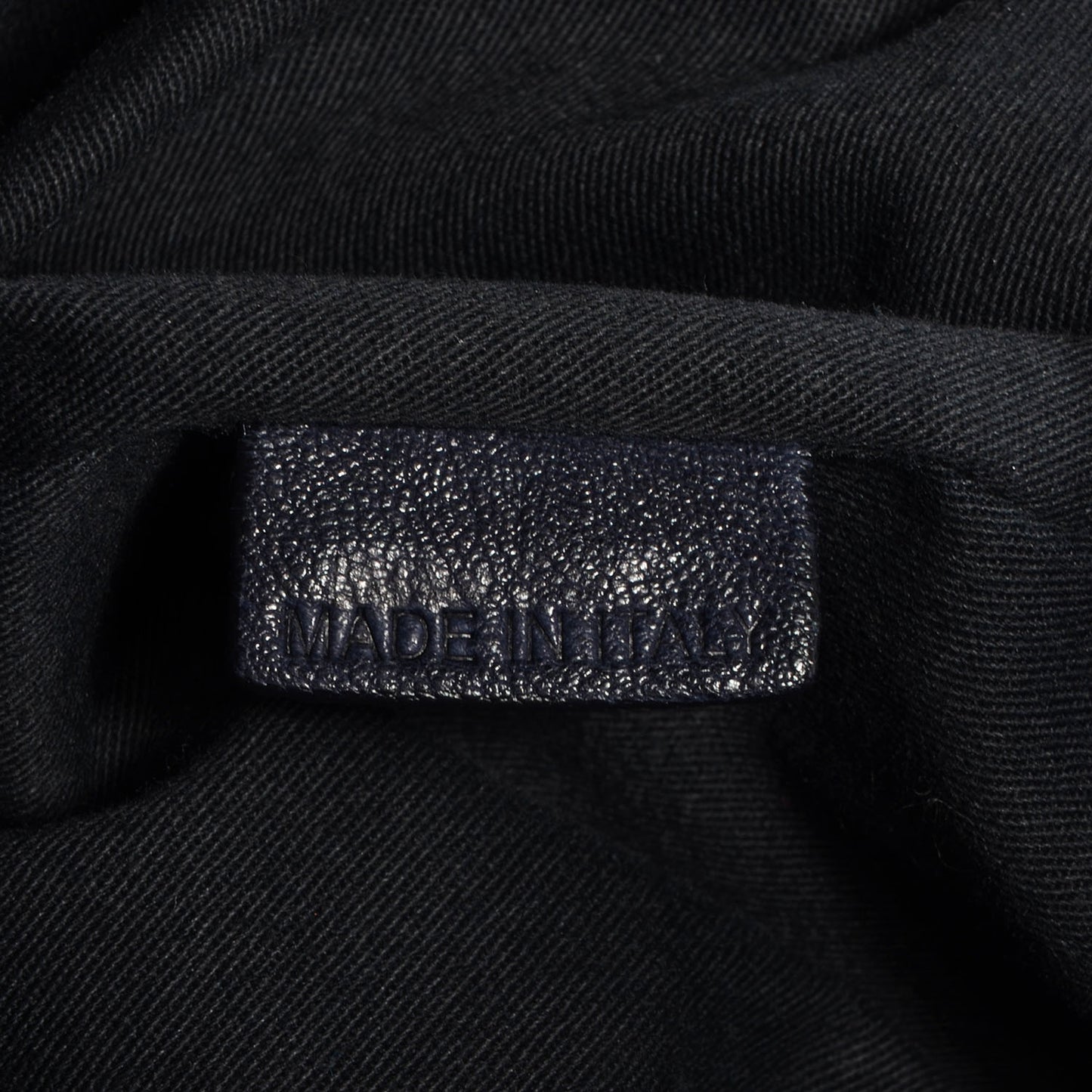 Pebbled Calfskin Medium Nightingale Navy