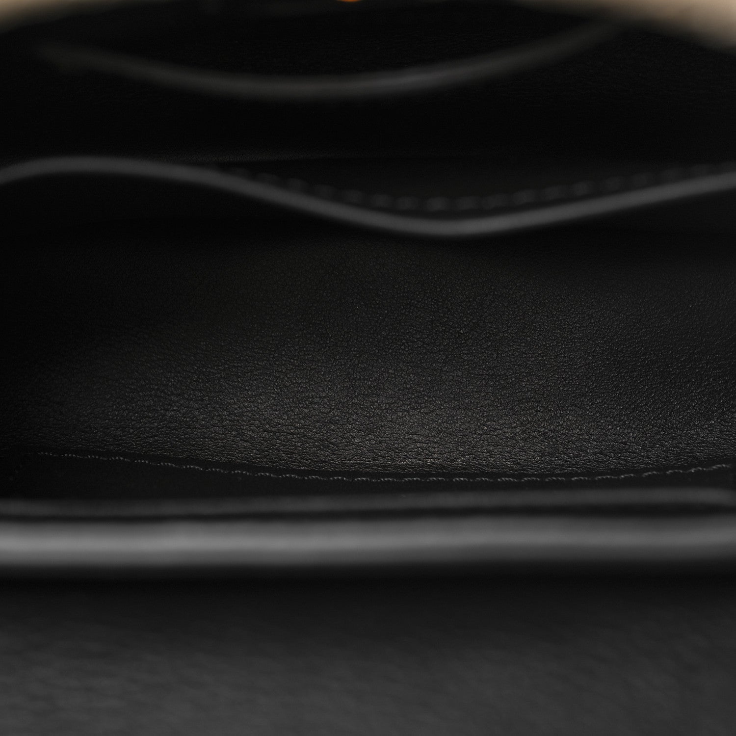 Louis Vuitton Taurillon Snakeskin Mini Capucines Black 5 of 9