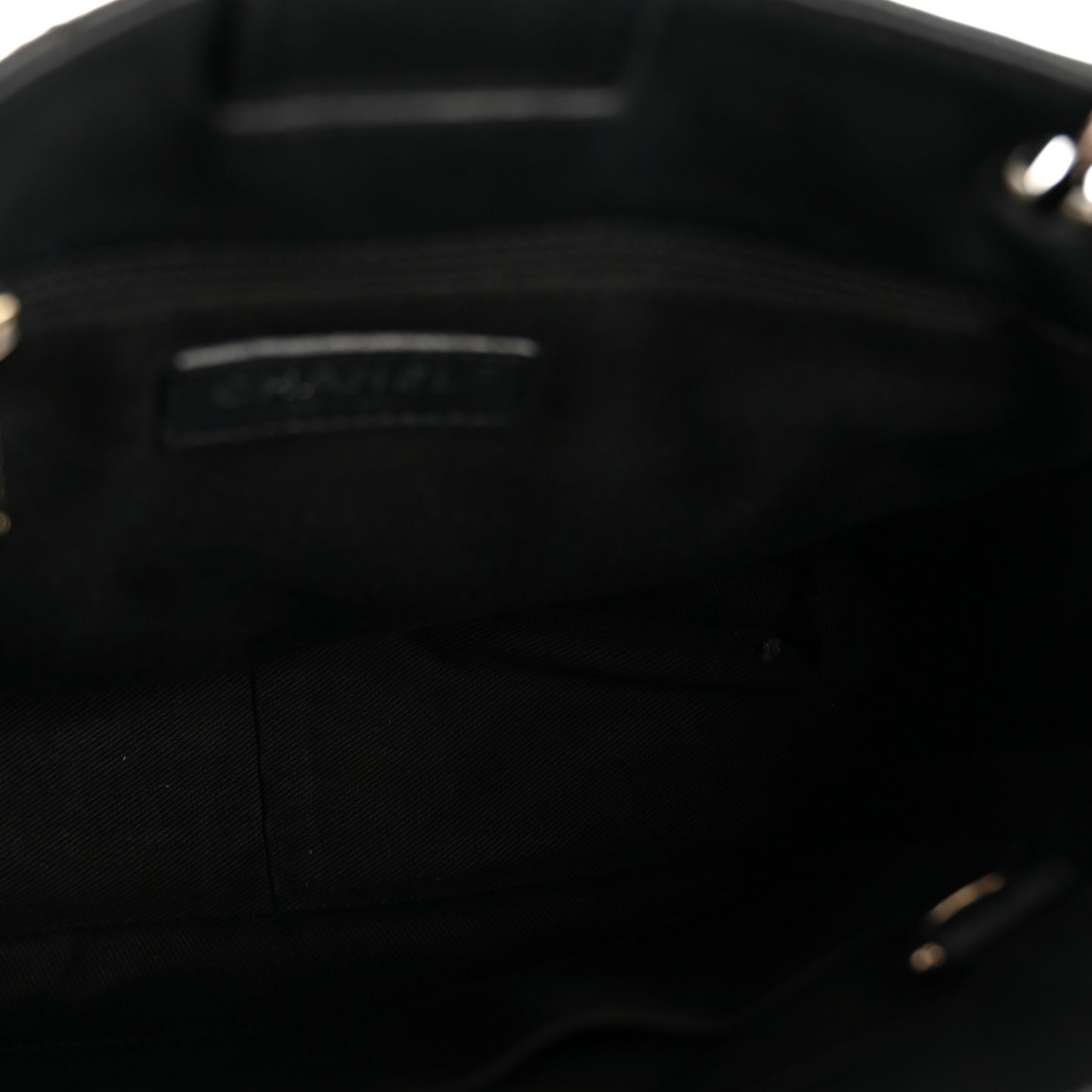 Caviar Quilted Petit Shopping Tote PST Black