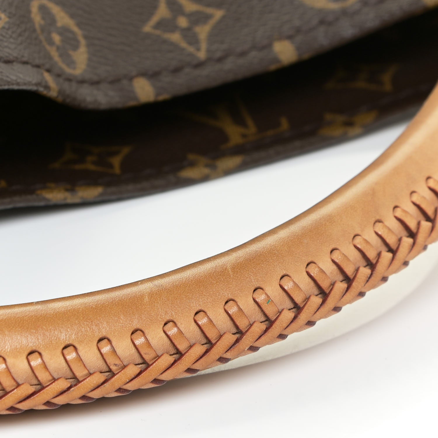 Louis Vuitton Monogram Artsy MM 13 of 14