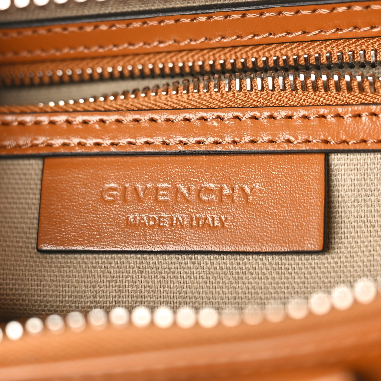 Shiny Lord Calfskin Mini Antigona Camel