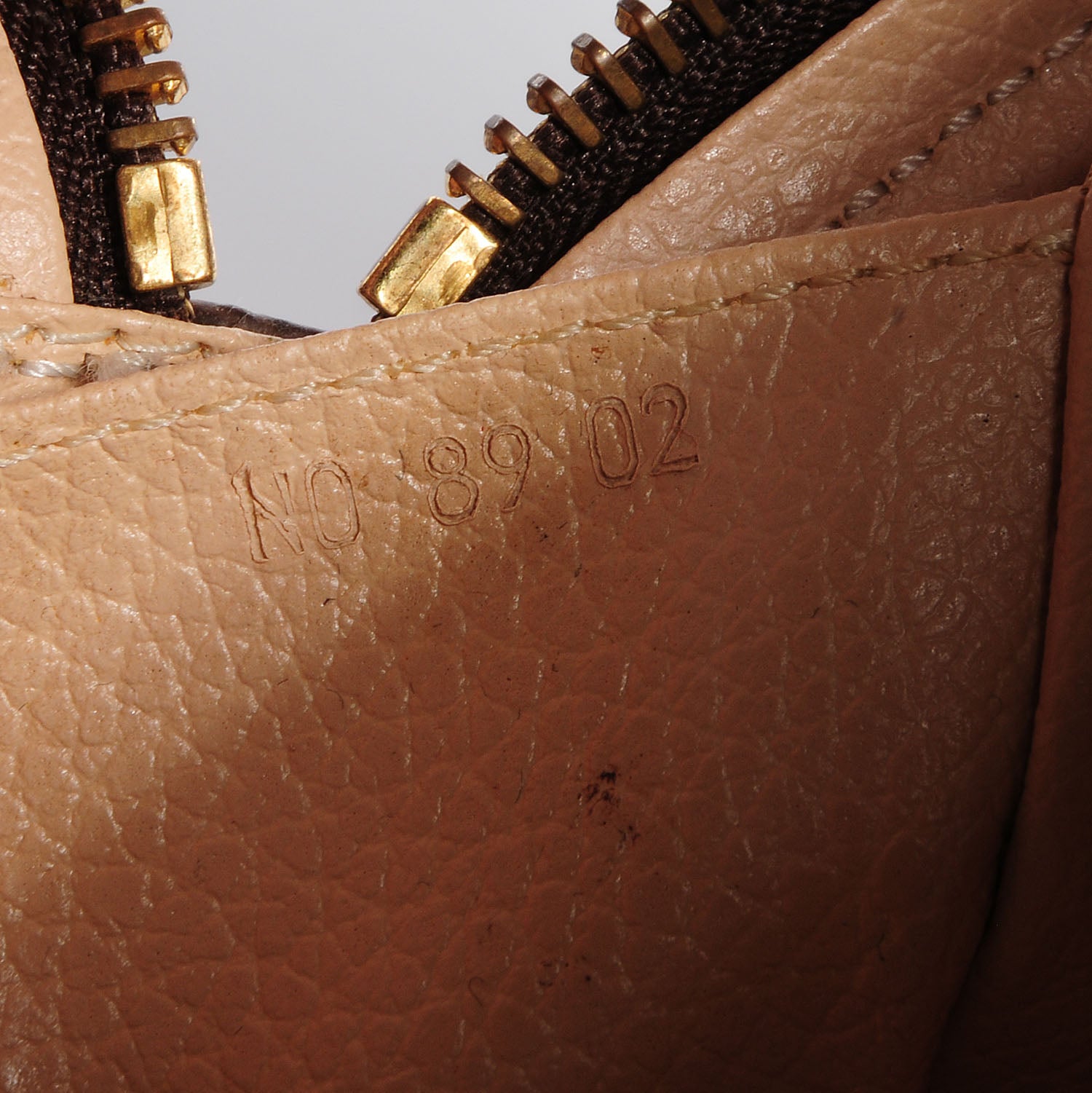 Louis Vuitton Monogram Trousse Toilette 28 7 of 7
