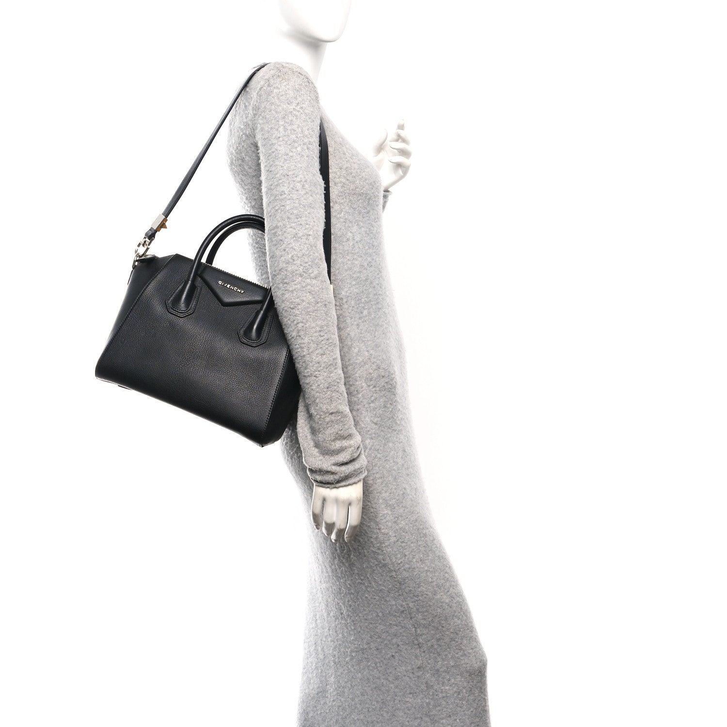 Givenchy Sugar Goatskin Small Antigona Black 1845762 – FASHIONPHILE