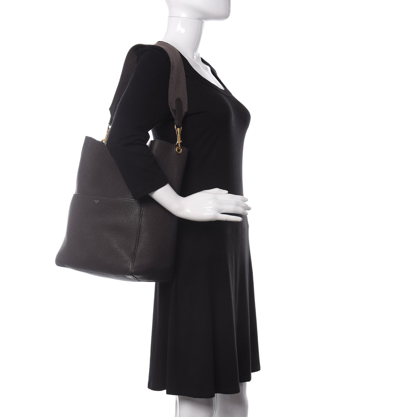 Soft Grained Calfskin Sangle Bucket Bag Ecorce