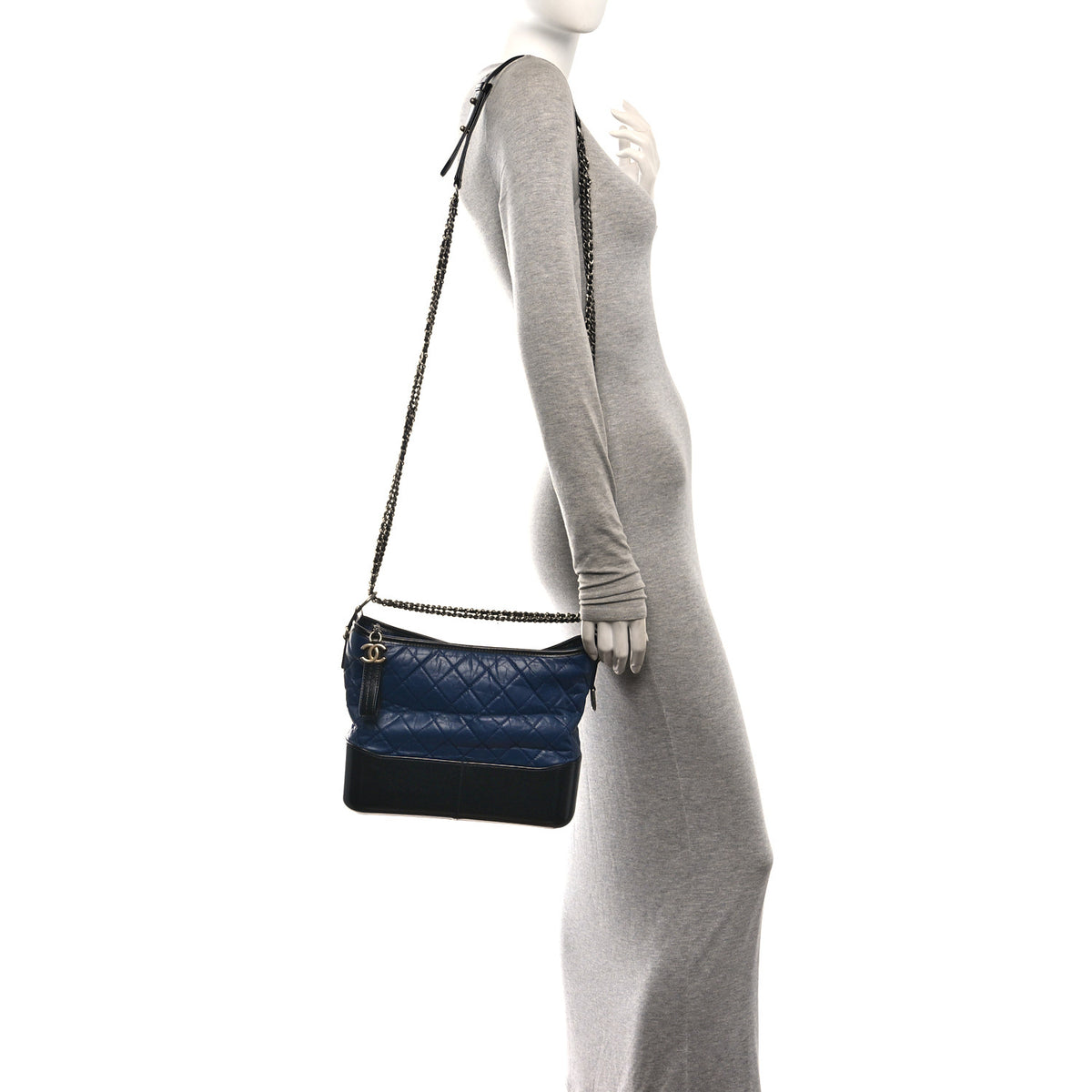 Aged Calfskin Quilted Medium Gabrielle Hobo Navy Black