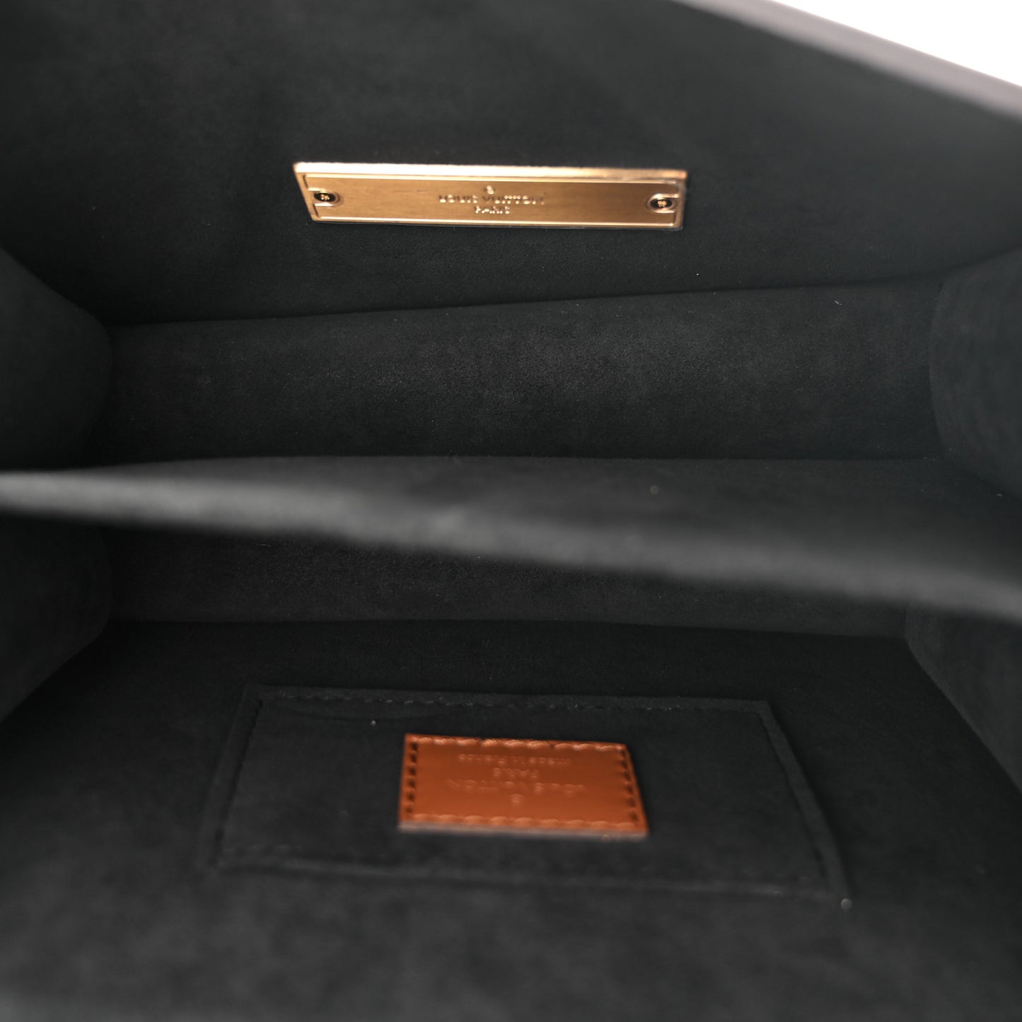 Reverse Monogram Dauphine Mini