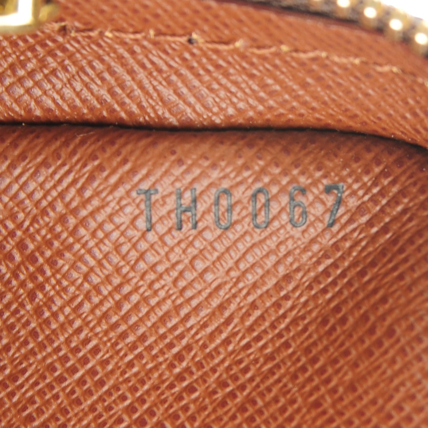 Monogram Amazone