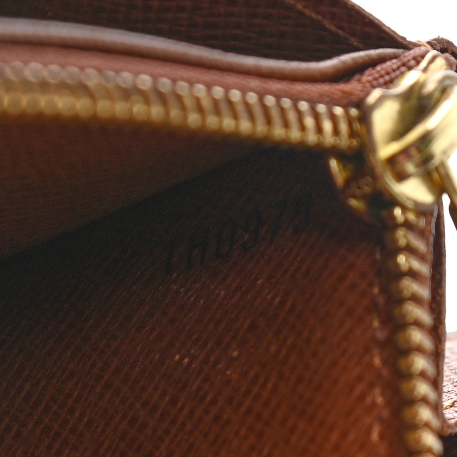 Louis Vuitton Monogram Sarah Wallet 7 of 7