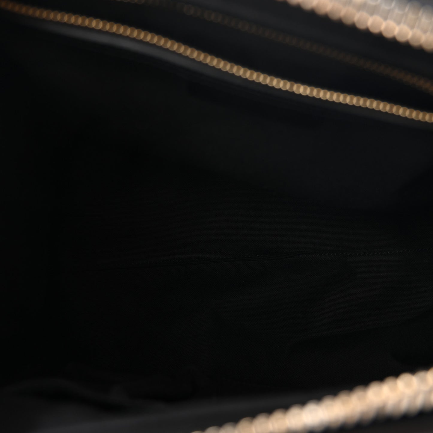 Shiny Lord Calfskin Medium Antigona Black