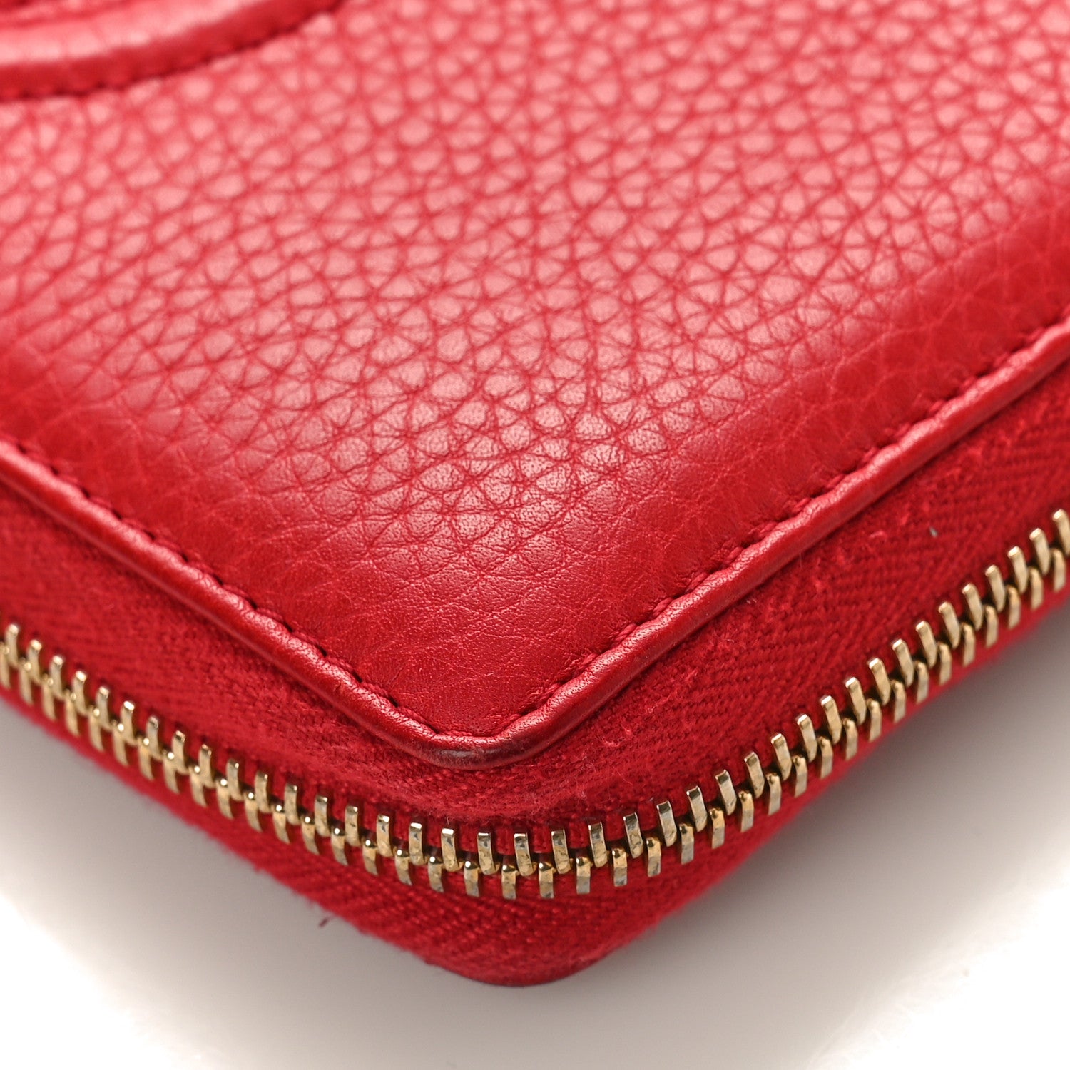 Gucci Pebbled Calfskin Soho Zip Around Wallet Red 9 of 12