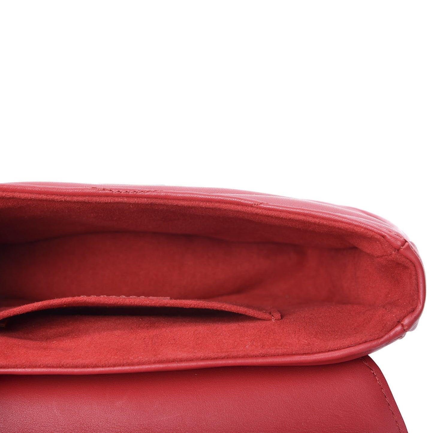 Calfskin New Wave Chain PM Scarlet