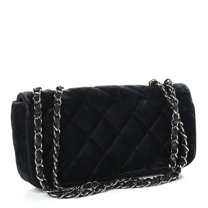 Chanel Velvet Quilted East West Flap Black 3 of 12