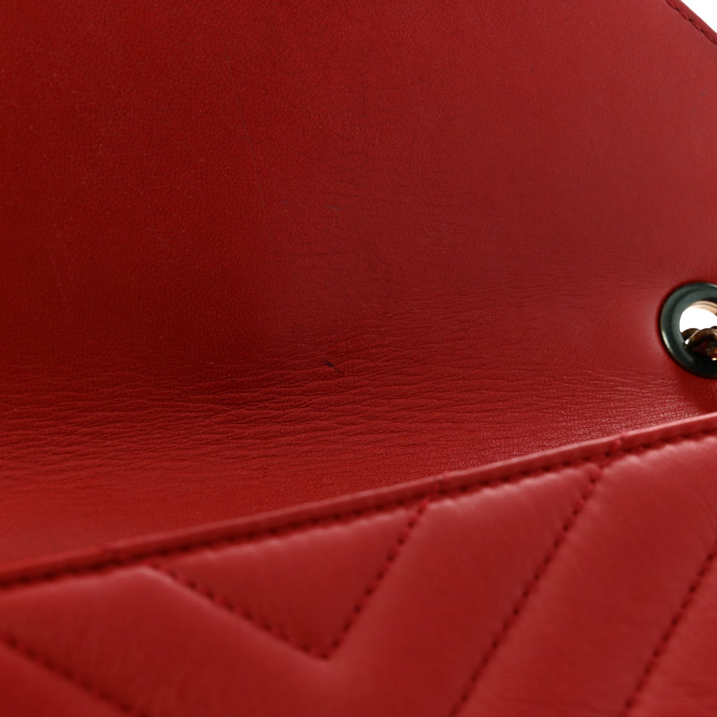 Lambskin Chevron Quilted Small Pyramid CC Flap Red