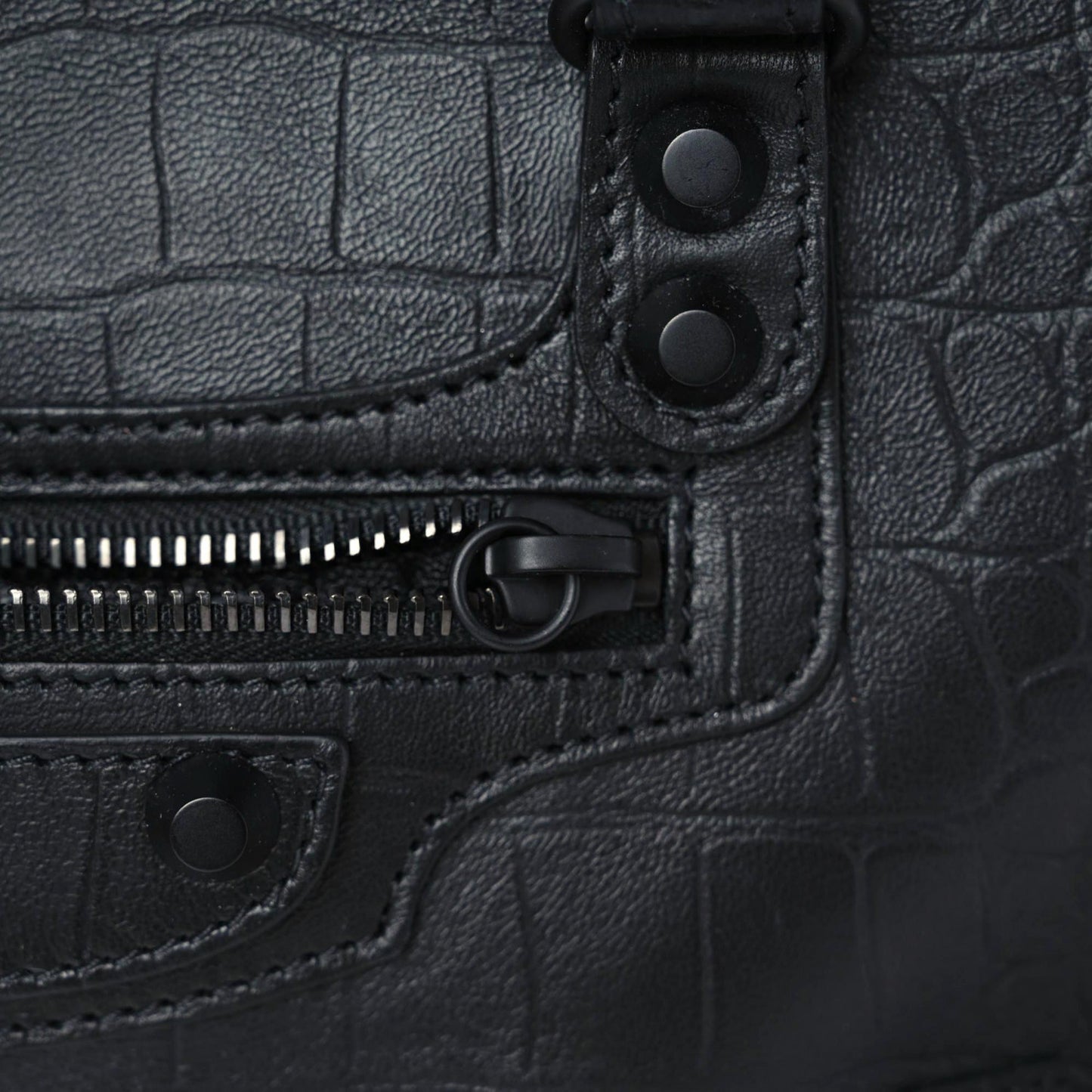 Matte Supple Lambskin Crocodile Embossed Classic Black Hardware S City Black