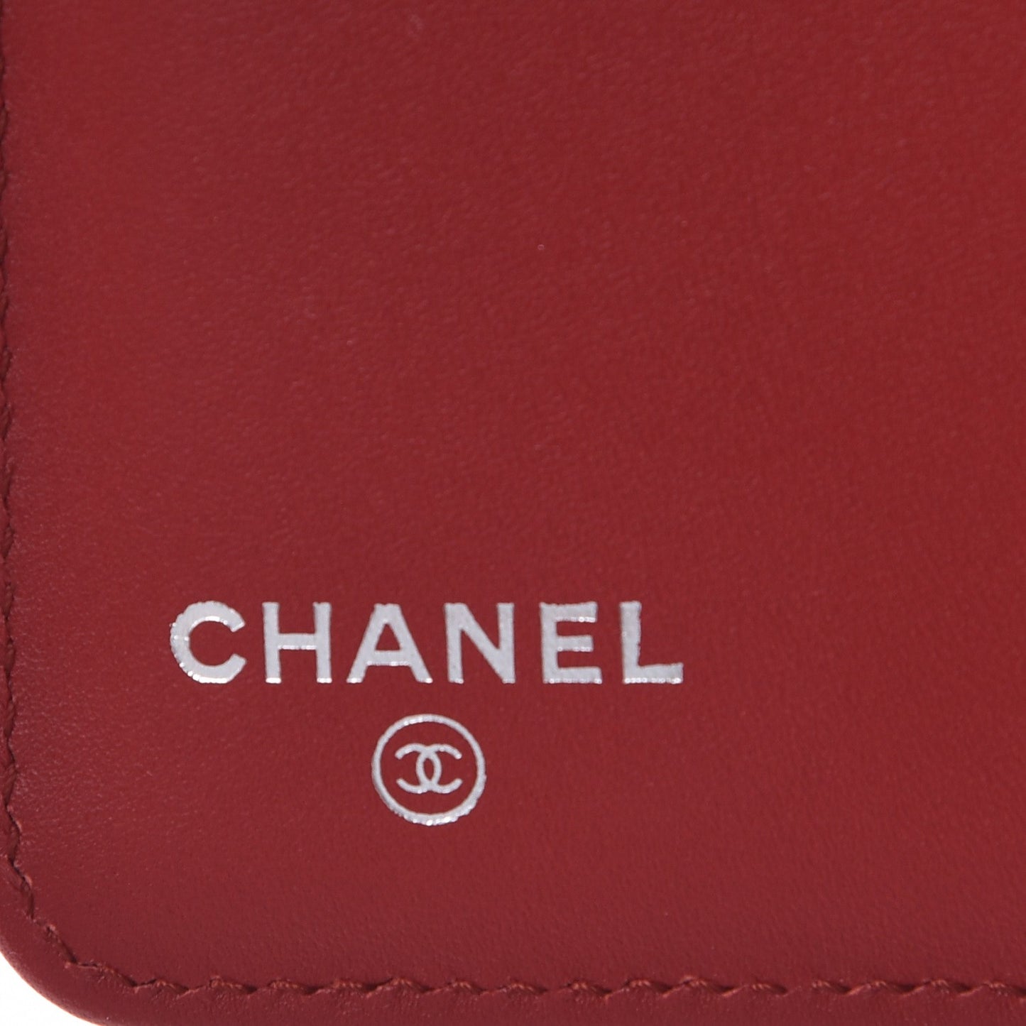 Caviar Quilted Zipped Pocket Wallet Red