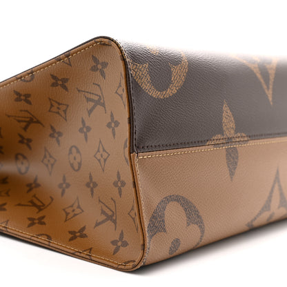 Louis Vuitton Reverse Monogram Giant Onthego MM 15 of 20