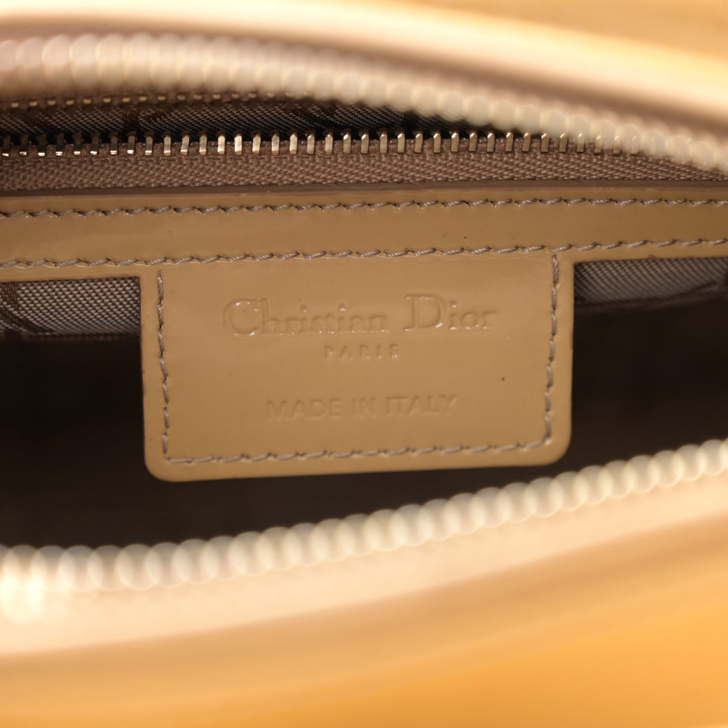 Patent Cannage Medium Lady Dior Beige