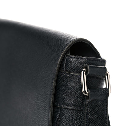 Louis Vuitton Taiga Milo Messenger Boreal 17 of 25