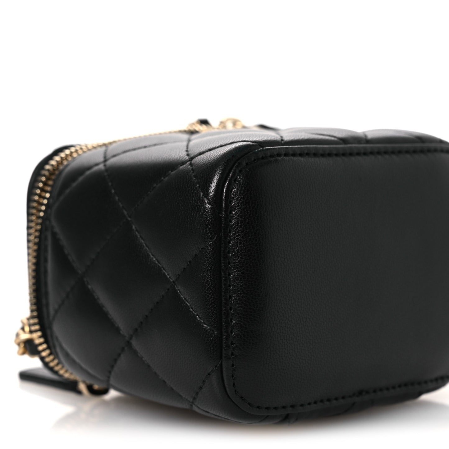 Lambskin Quilted Mini Pearl Crush Vanity Case With Chain Black