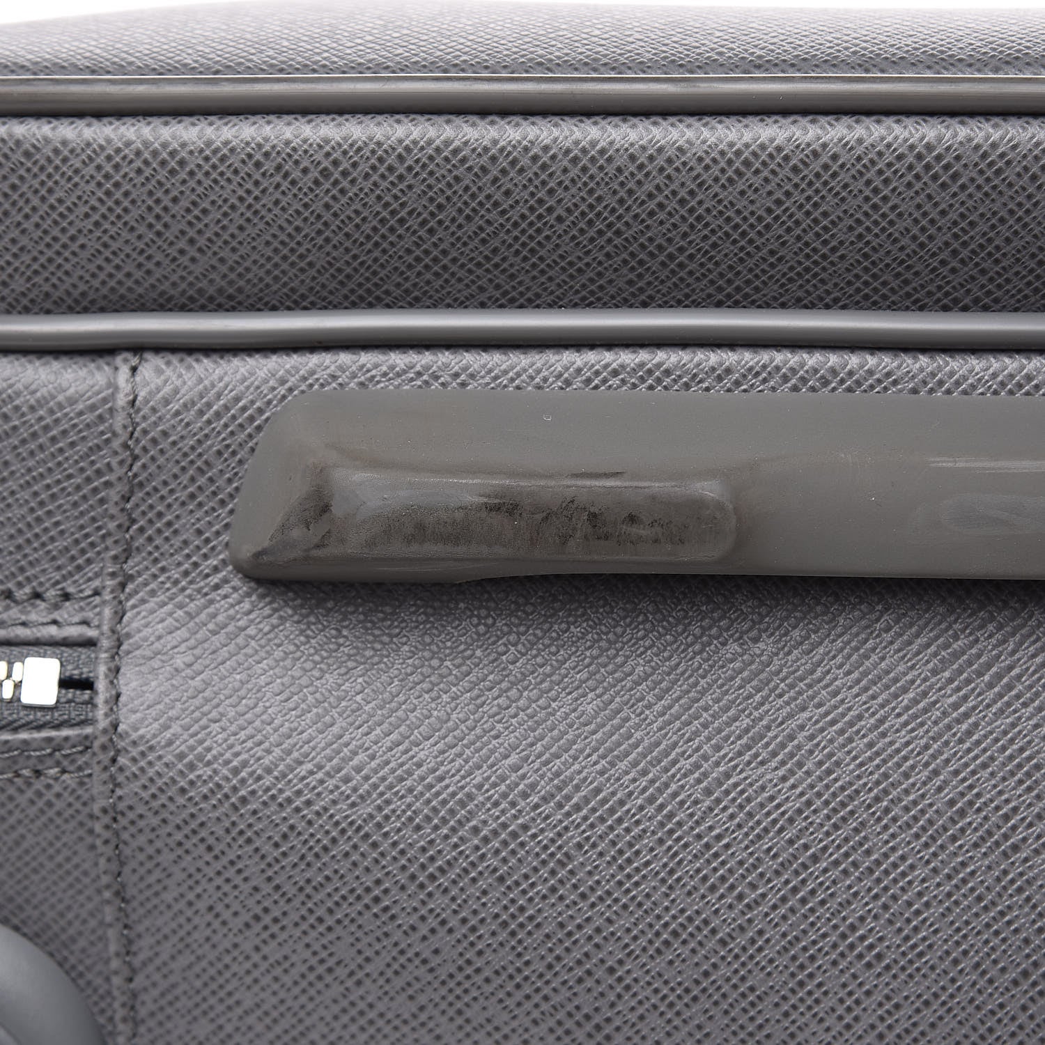 Louis Vuitton Taiga Pilot Case Glacier 15 of 16