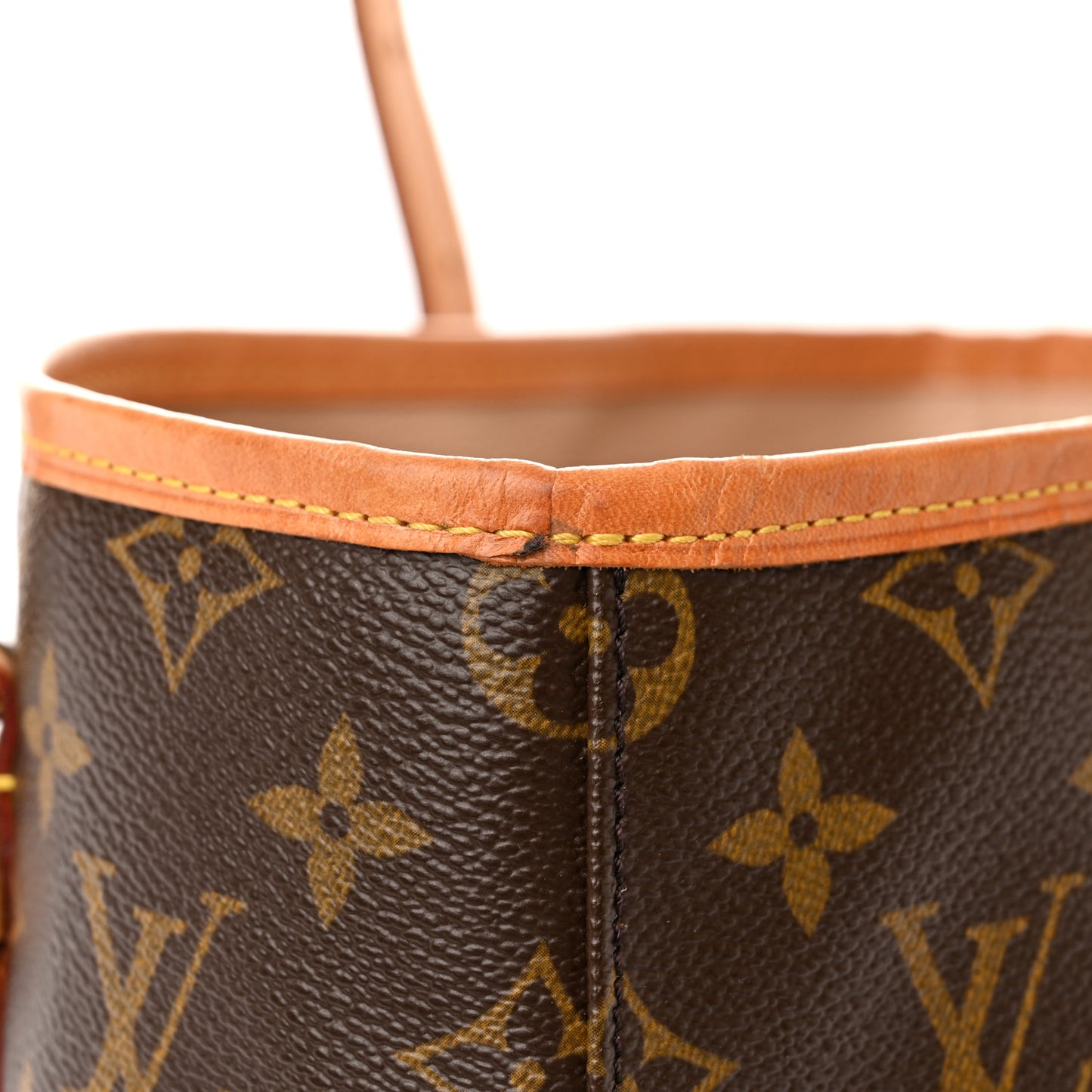 Monogram Bucket 27